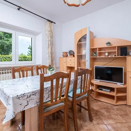 House Nina, 6 Bedroom & Private Pool Holiday home