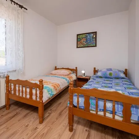 Holiday home House Nina, 6 Bedroom & Private Pool