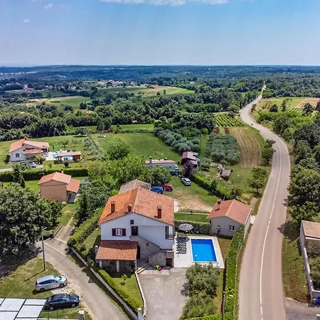 House Nina, 6 Bedroom & Private Pool *