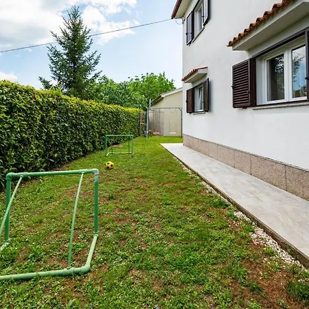 Holiday home House Nina, 6 Bedroom & Private Pool *